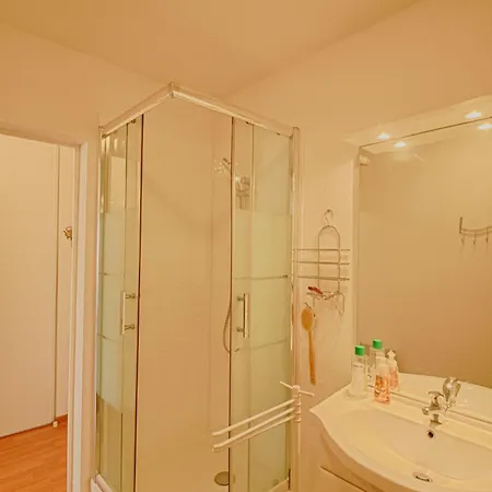 Capo Rosso Sanguinaires * 阿雅克肖